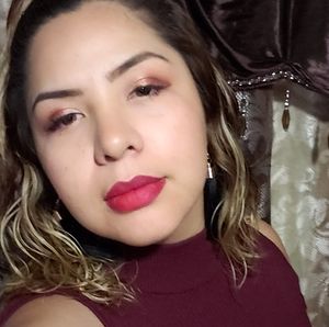 Meet your Posher, Claudia